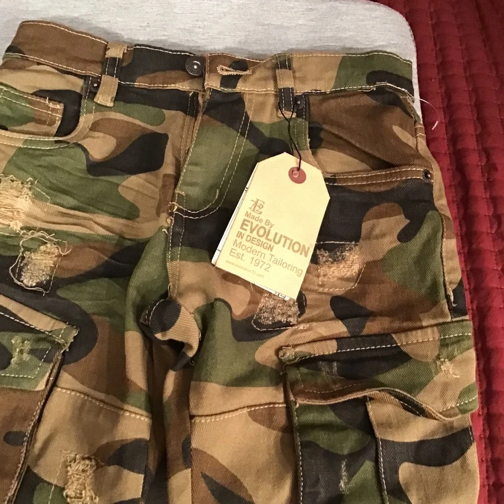 Evolution In Design Pants - Picture 10 of 10